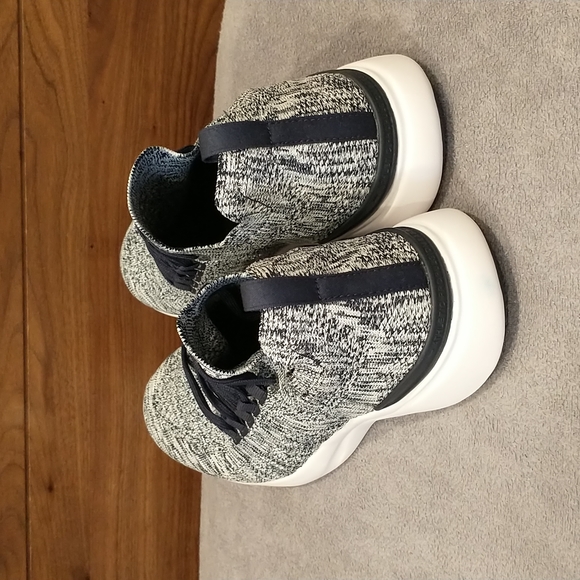 NEW APL TechLoom Wave Hybrid Running Shoe - Picture 5 of 5